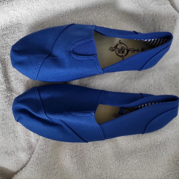 Womens flay shoes - Picture 1 of 4
